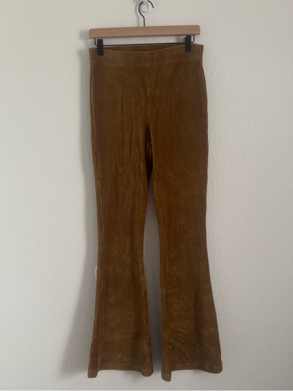 Aerie Women's Size Medium Brown Groove On Velour Rib Flare Pants